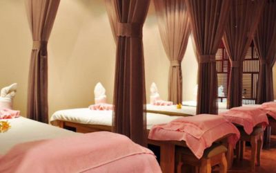 Gói massage đá nóng kết hợp tinh dầu Nhật Bản tại Rey Beauty Studio